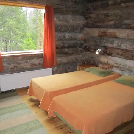 Rukajarven Kelopirtit Cottages Casa de Férias *